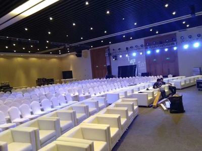 哈爾濱展會(huì)服務(wù)全解析 桌椅沙發(fā)與禮儀服務(wù)的完美融合